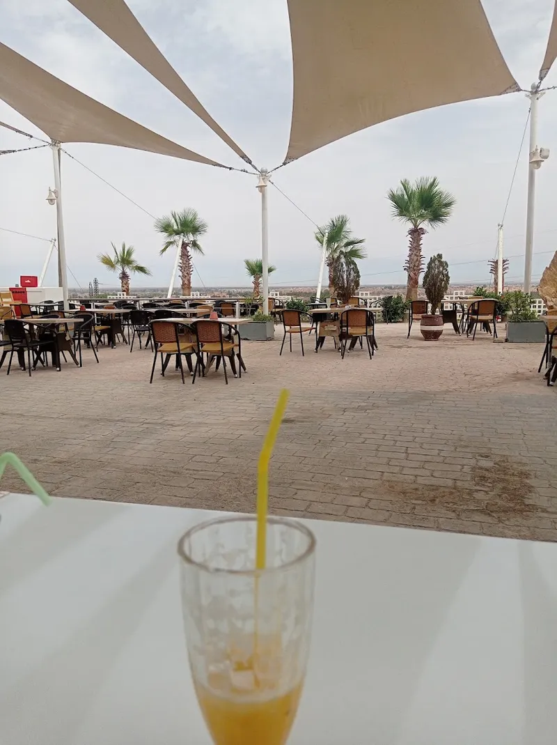 صورة 2 من Complexe Touristique Borj El Kelaa : Café, Restaurant, Jeux enfants, Piscine, Salles de réception,de réunion & de fitness