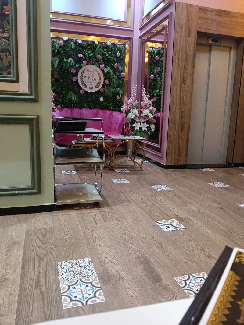 صورة 3 من Cafe ibiza