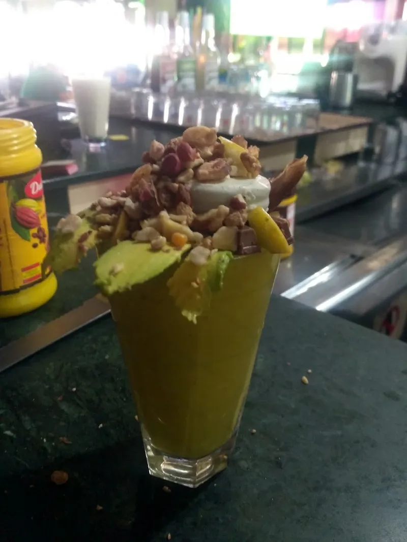 صورة 4 من Cafe Bayrout