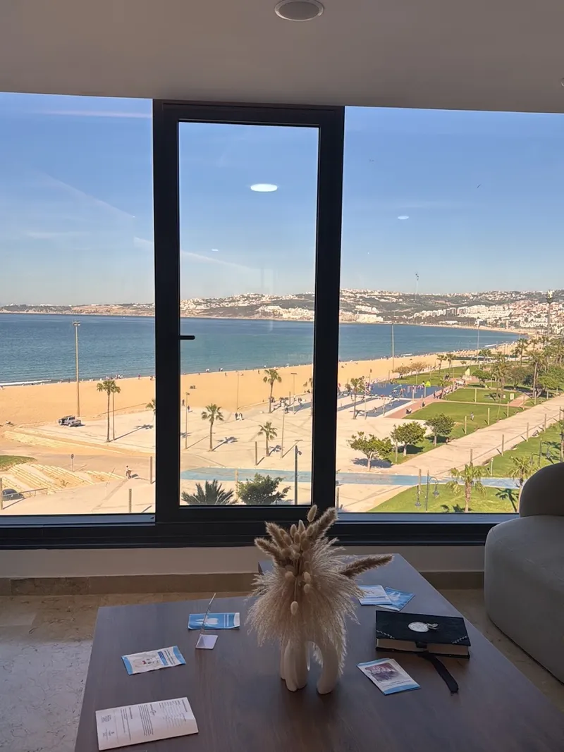 Dr. Haitham Boutaib - Dentiste Tanger - طبيب أسنان طنجة - Tanger Bay dental center photo 2