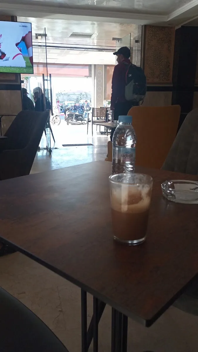 Photo 2 de Café Royal