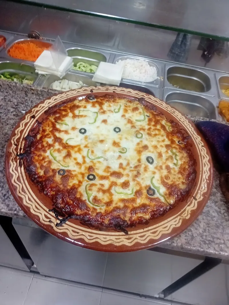 صورة 4 من Snacks and Pizza Taoussi