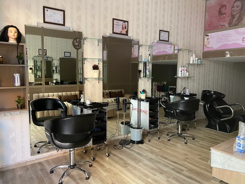 Queen Beauty Shop photo 2