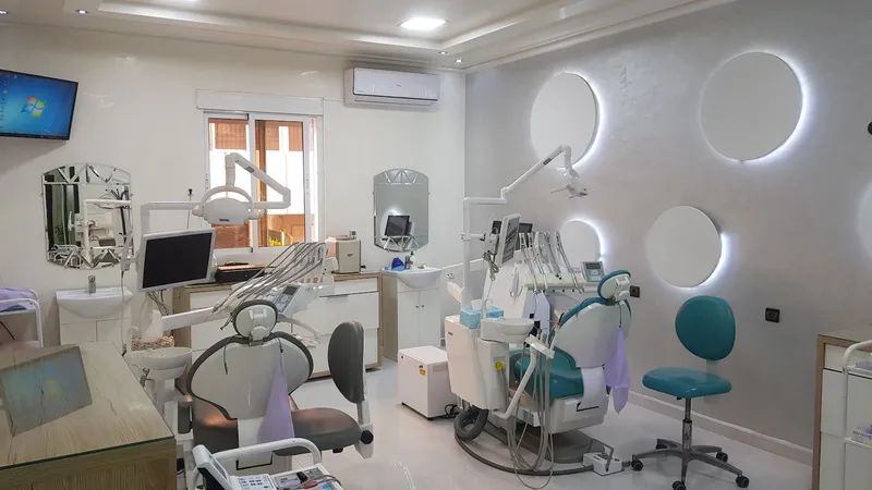 صورة 2 من Centre Dentaire Nice Smile ( DENTISTE MEKNES) عيادة طب و جراحة الاسنان نايس سمايل