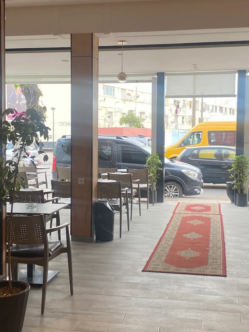 صورة 1 من Cafe Dubois Plus
