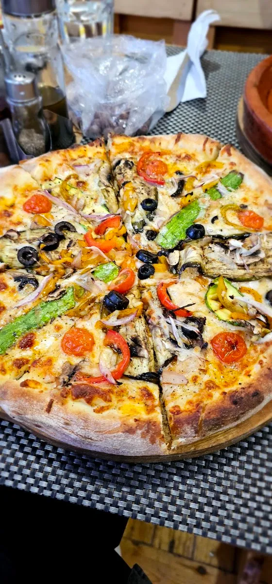 صورة 4 من Pasto Four à Bois