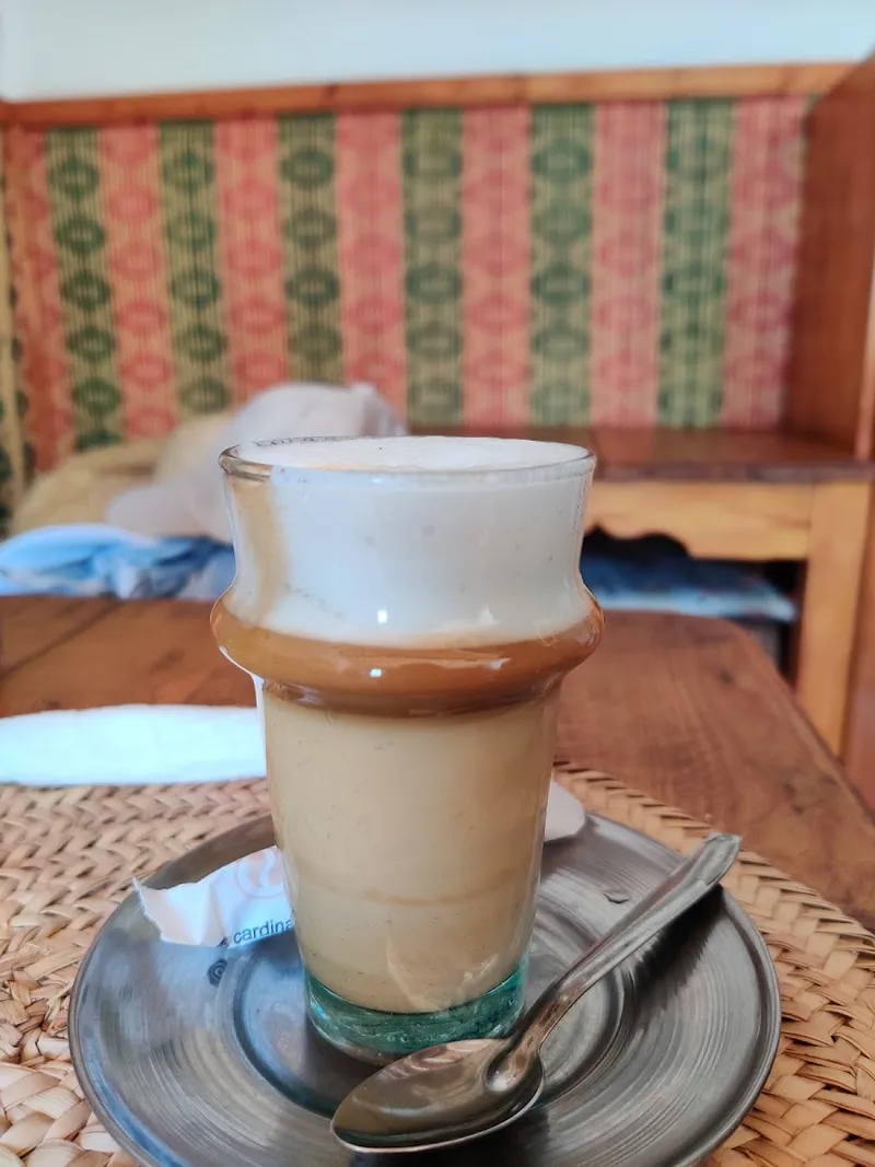 Cafe Medina Rouge photo 2