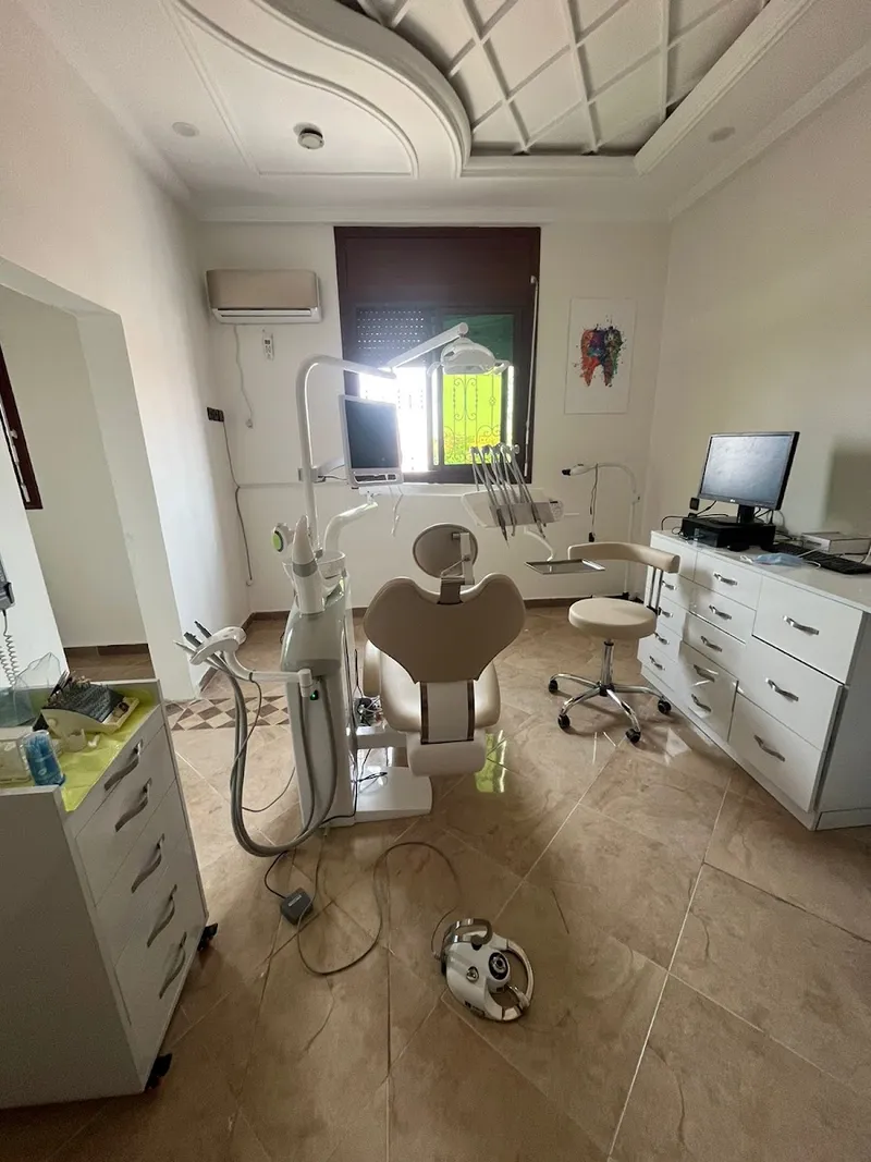 Centre Dentaire Multidisciplinaire Dr. TariQ Younes Chirurgien Dentiste photo 2