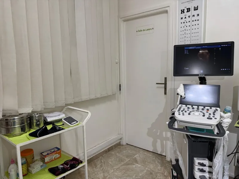 صورة 1 من Cabinet Médical Dr Amina Hmamouche (Médecine générale, Dermatologie intérventionnelle, Médecine ésthétique, Laser épilatoire, Laser à visée ésthétique ...)