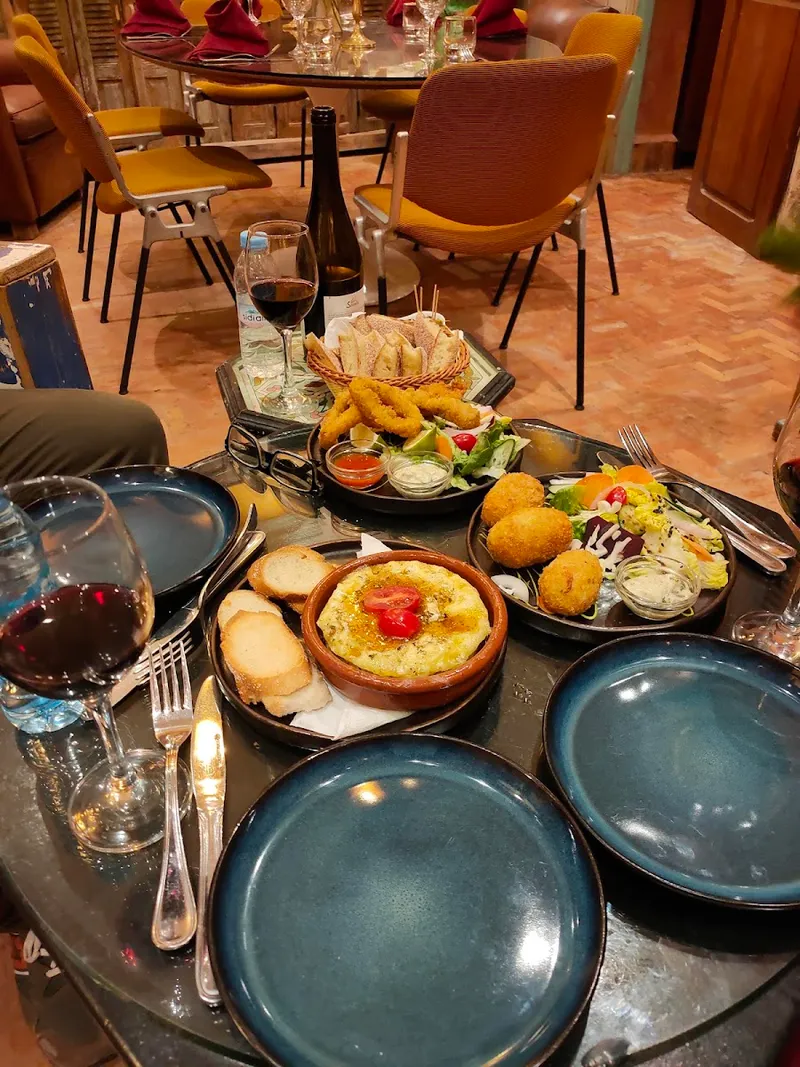 صورة 3 من Caravane Café