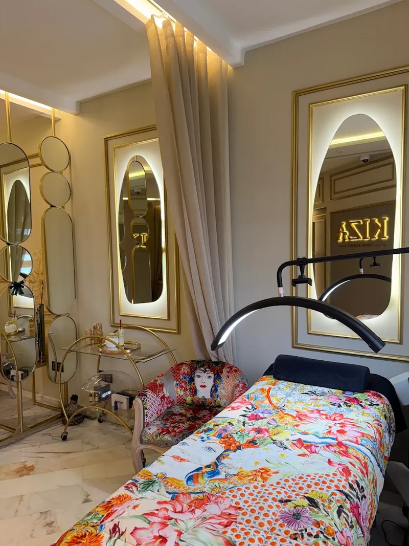 صورة 2 من Kiza Face Expert - Maison de Kizabrows, pour Microblading, Powder Brows, Glaçage Des Lèvres, Baby Lips, et Détatouage.