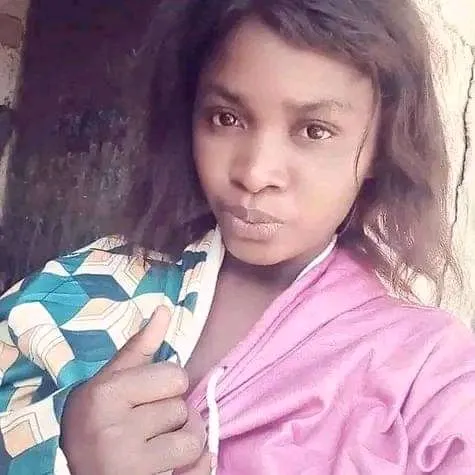 صورة 2 من Saloni pour femme