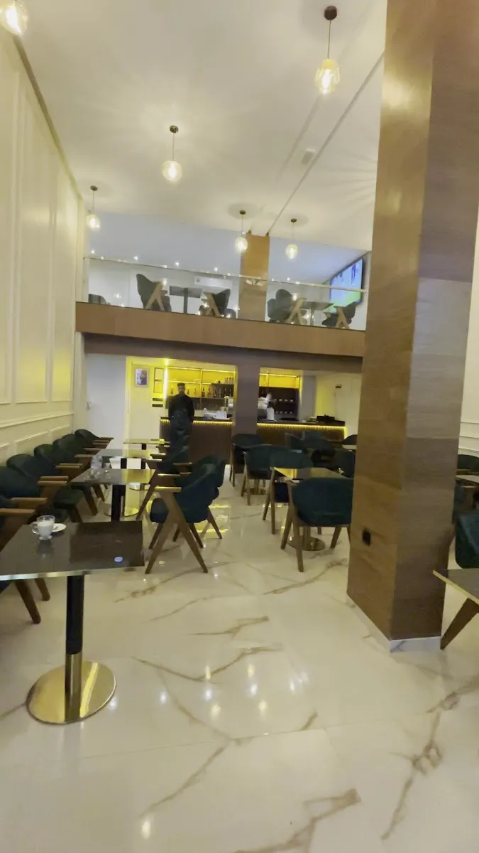 Photo 1 de Cafe Laverdolga