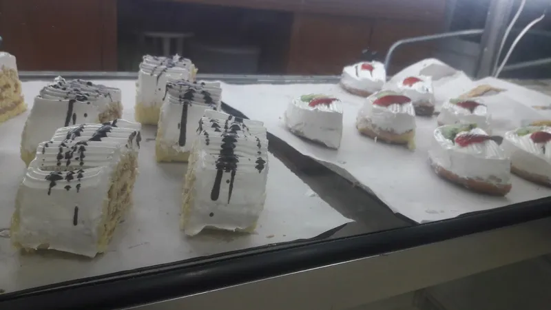 صورة 3 من Pâtisserie traditionnelle (msamen harcha maamer)