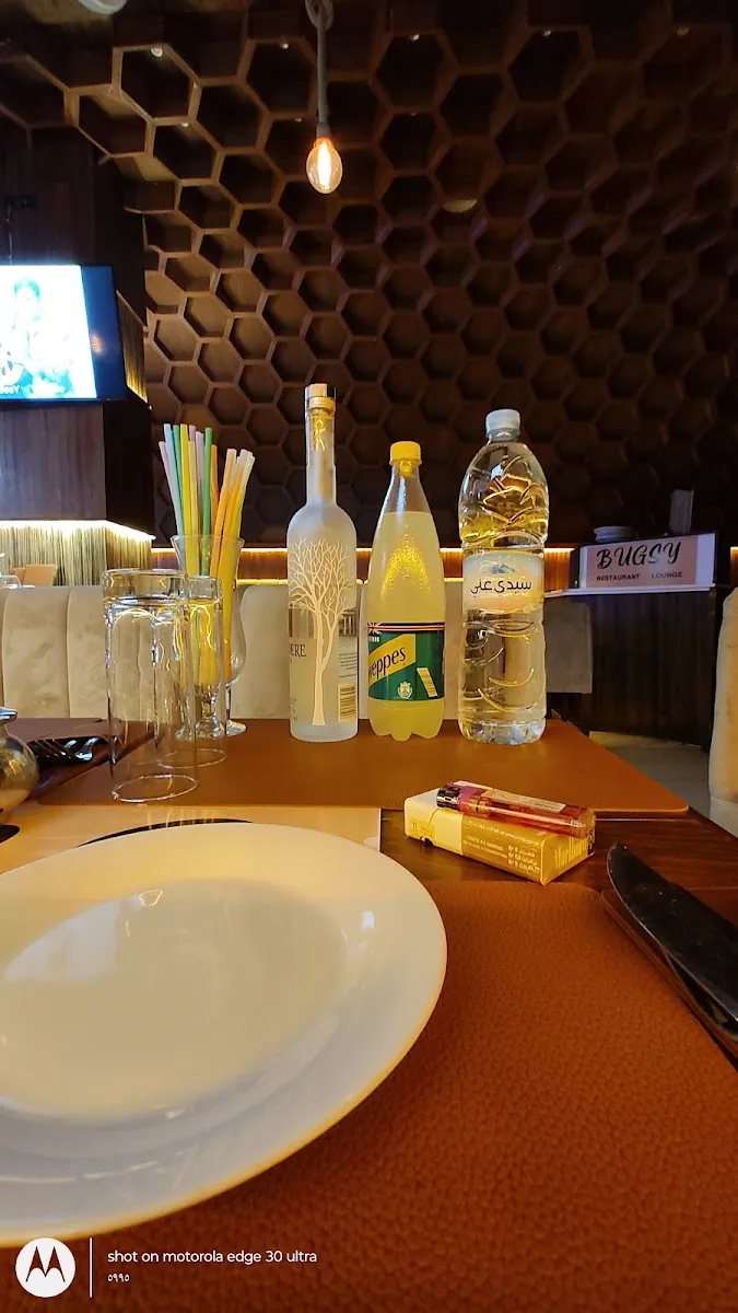 Bugsy Restaurant Lounge photo 2