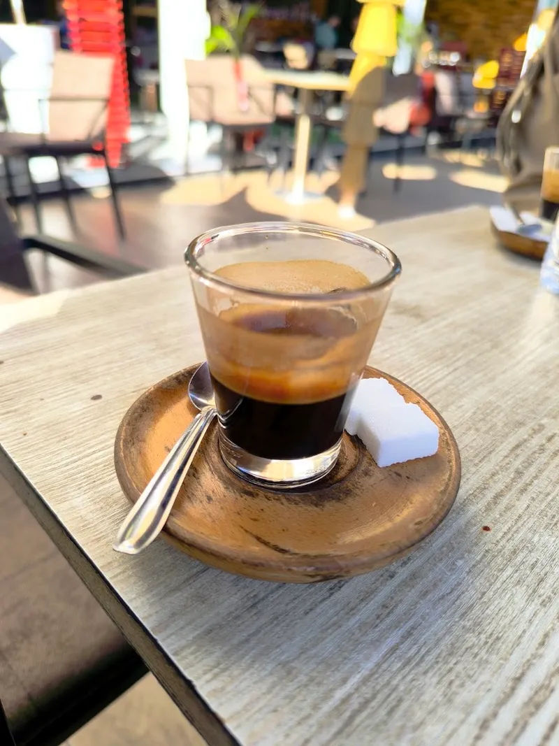 Photo 4 de Café & Brunch La Petite Bali