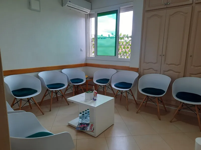 Photo 1 de Cabinet de Dermatologie Dr. Majda Askour
