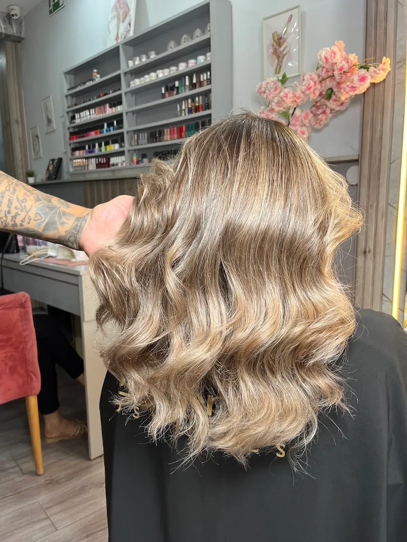 Salon Belle et Naturel by SOFIA photo 2