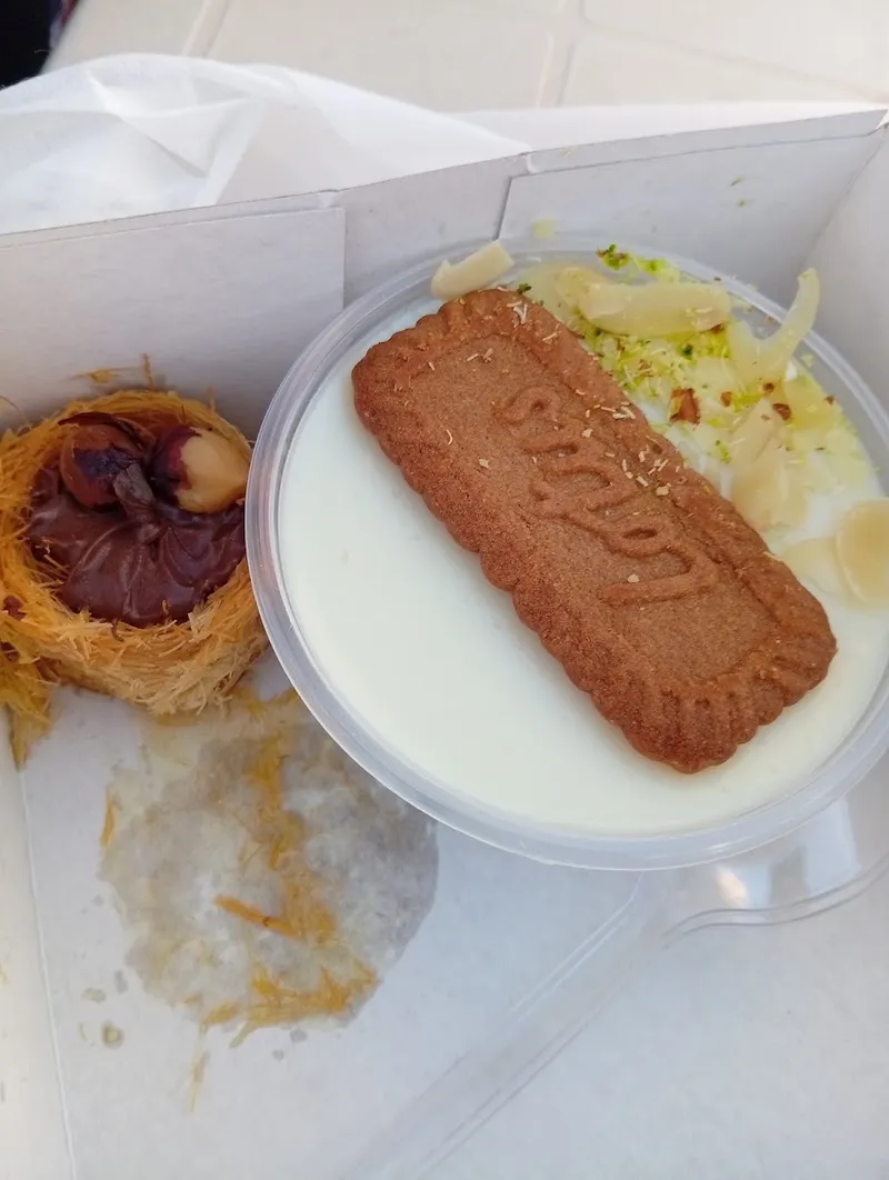 Fatiratti sarlau Syrien desserts photo 4