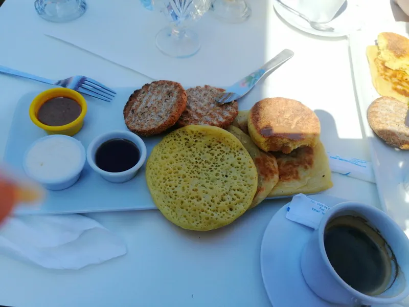 Café La Fontaine photo 3