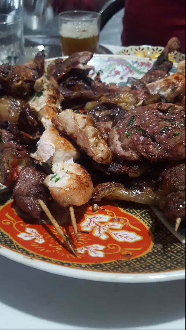 صورة 2 من العين الحمراء