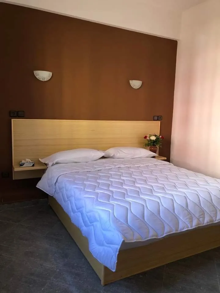 To Arootoond hotel photo 2