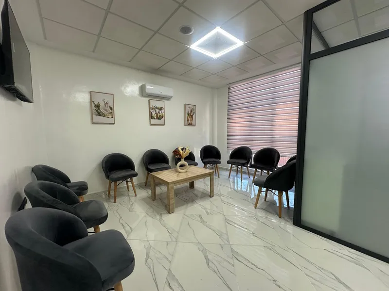 صورة 1 من Centre Dentaire HADADI