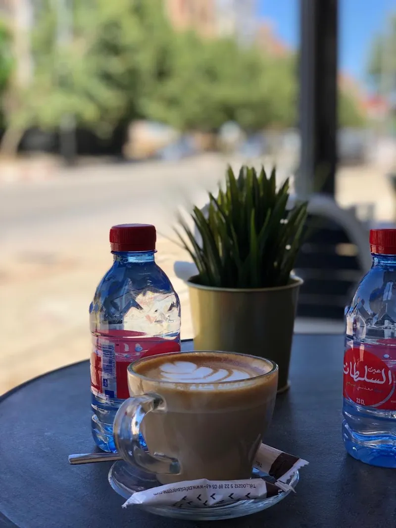 صورة 3 من L'Oasis coffee shop