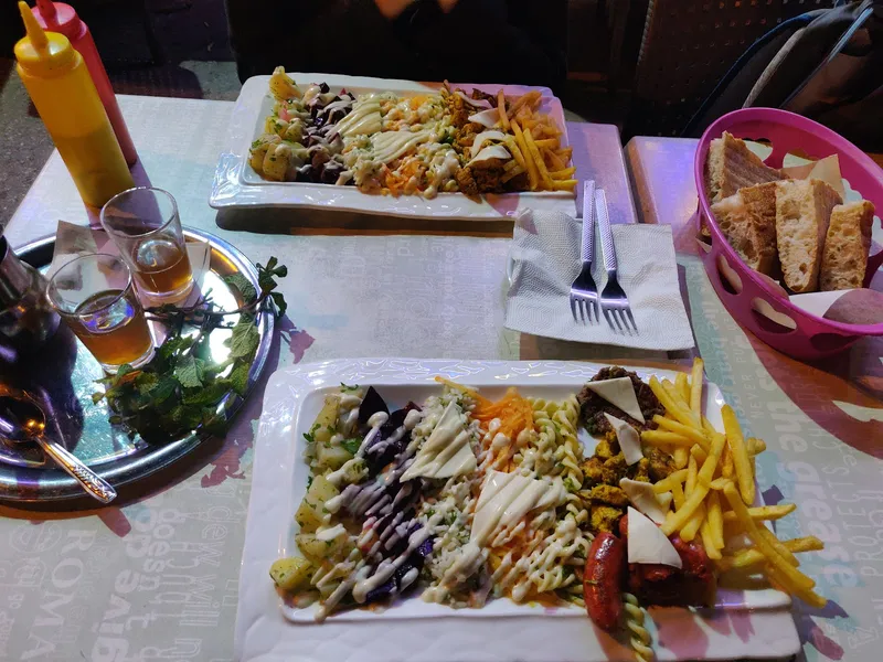Photo 3 de Timizar : Café & Restaurant