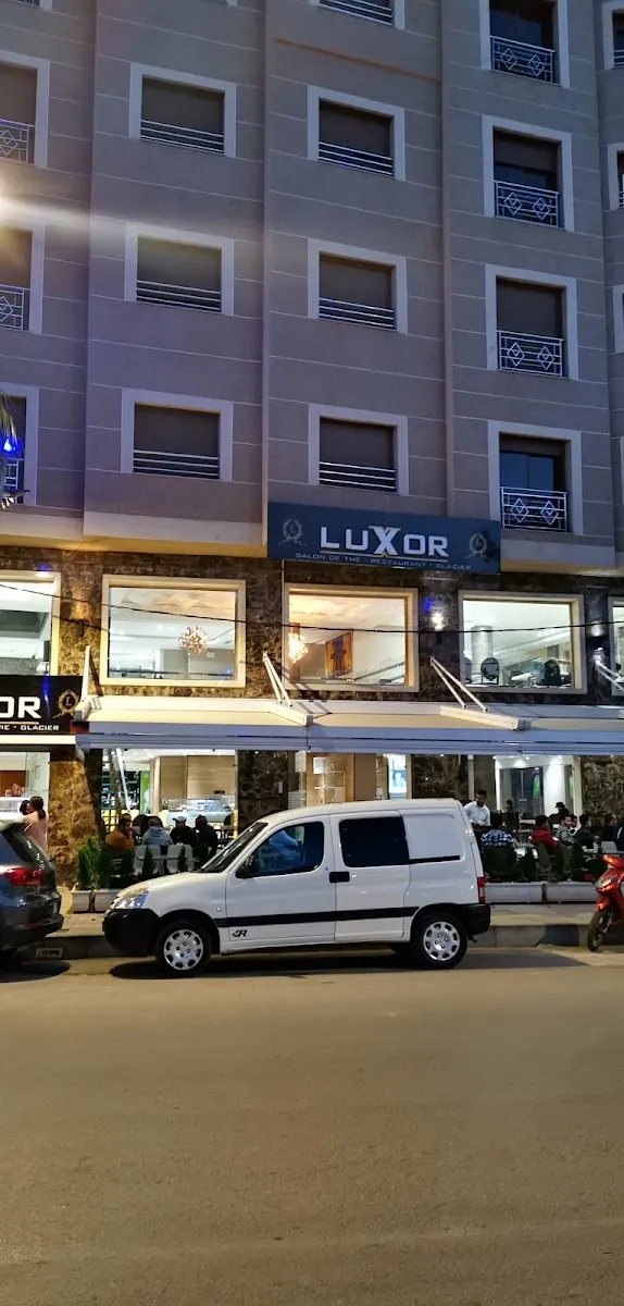 صورة 1 من Café et Patisserie Luxor