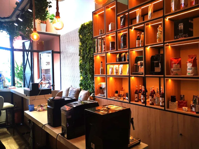 Les Cafés Mirka photo 1