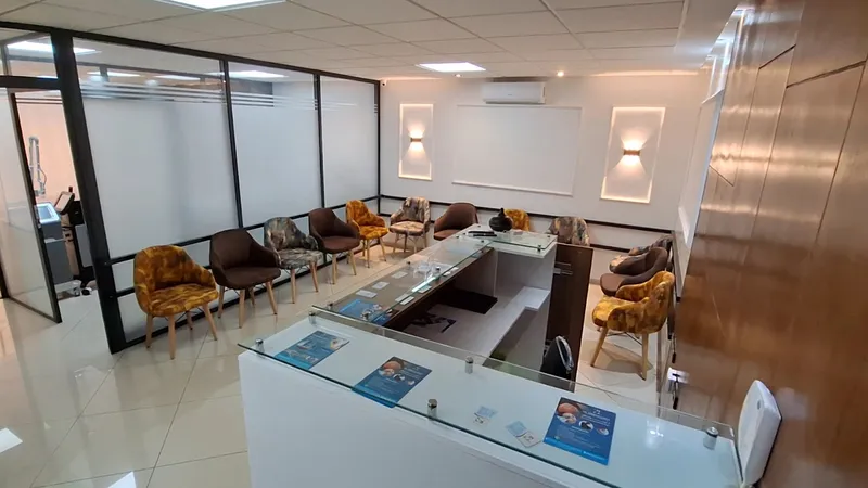 Cabinet Dr. Kouam Rime De Dermatologie - Vénérologie, Aesthetic Medicine & Lasers طبيبة الجلد photo 3