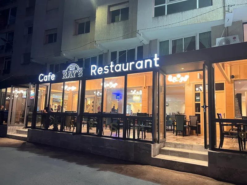 صورة 1 من Miami Ray's : Café & Restaurant