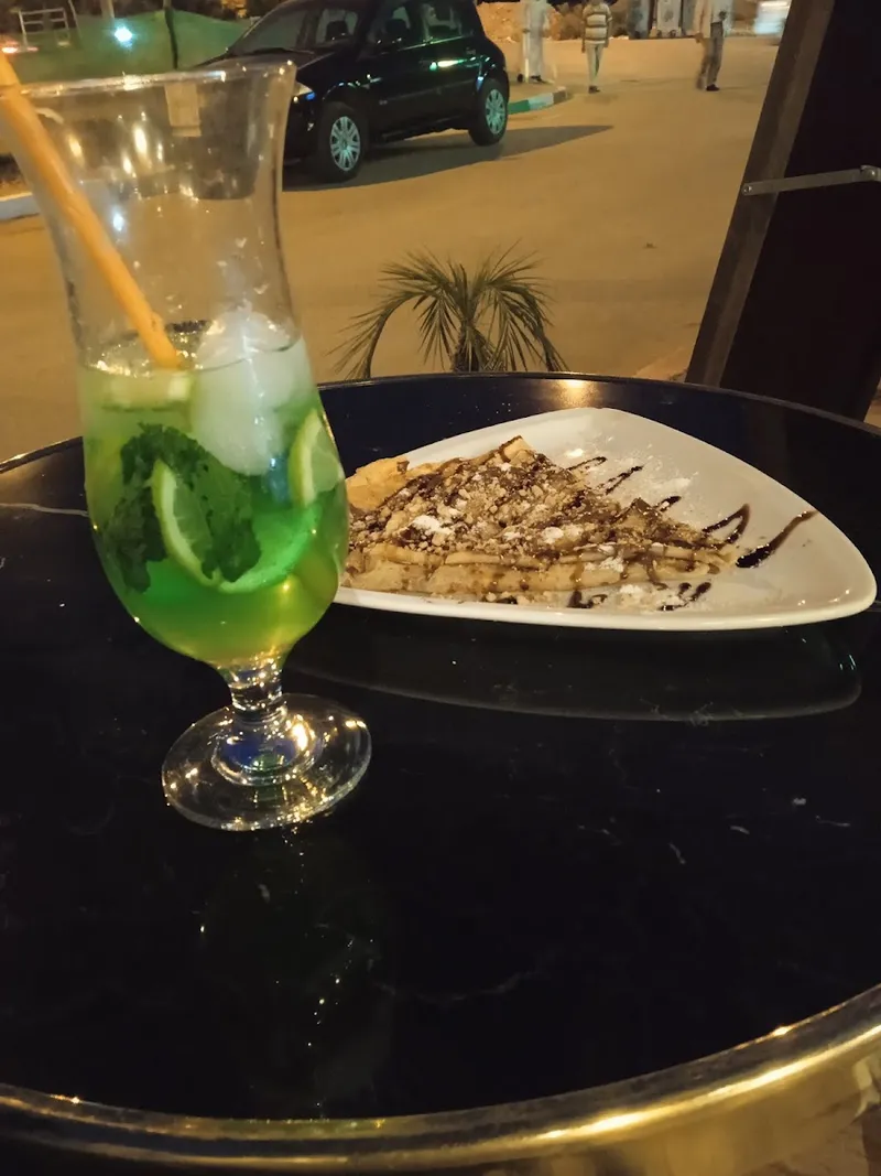 صورة 1 من Café le Napoléon