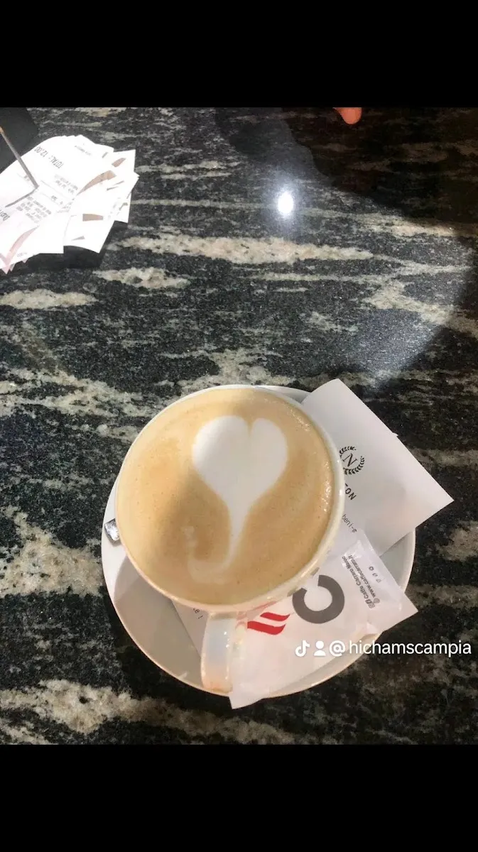 صورة 4 من Café le Napoléon