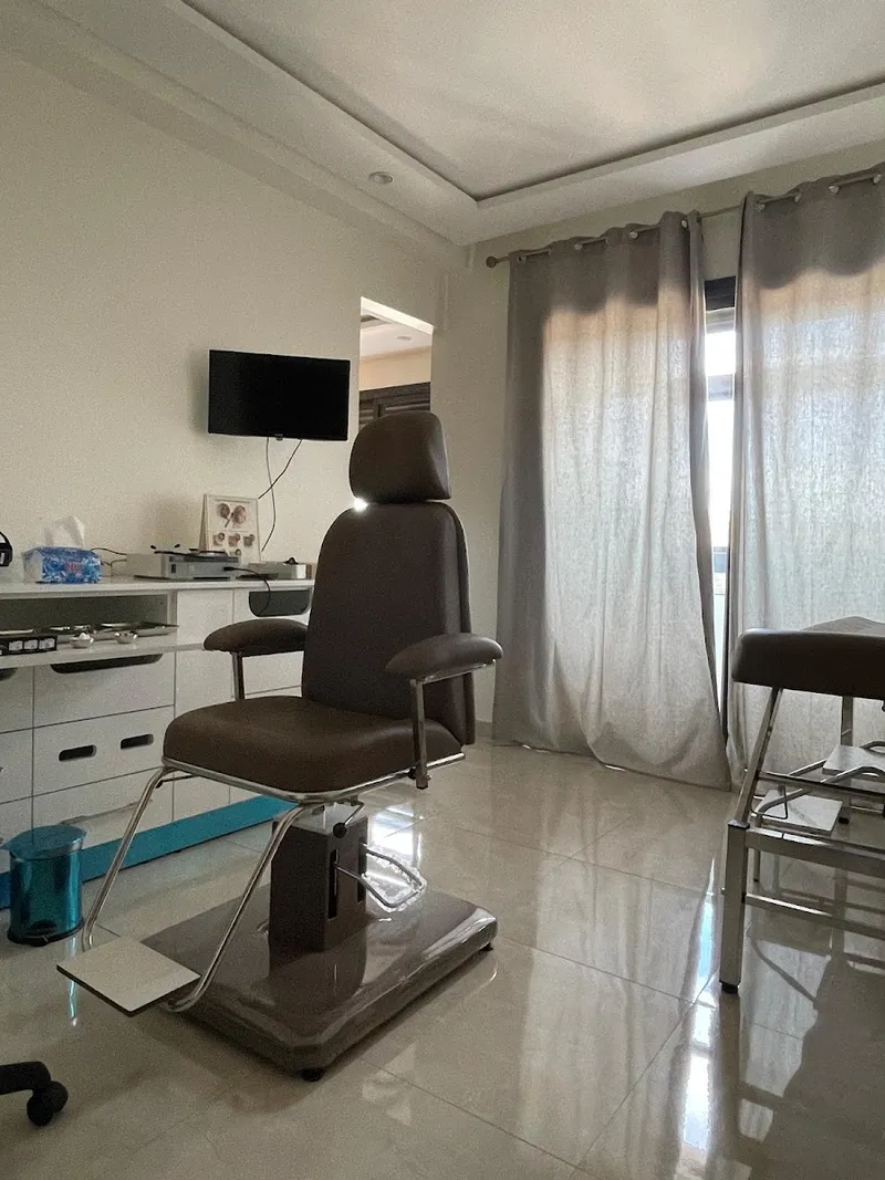 صورة 2 من Cabinet ORL Dr MOUAKI Naima عيادة طبية دكتورة مواقي نعيمة (جراحة الأذن، الأنف والحنجرة)