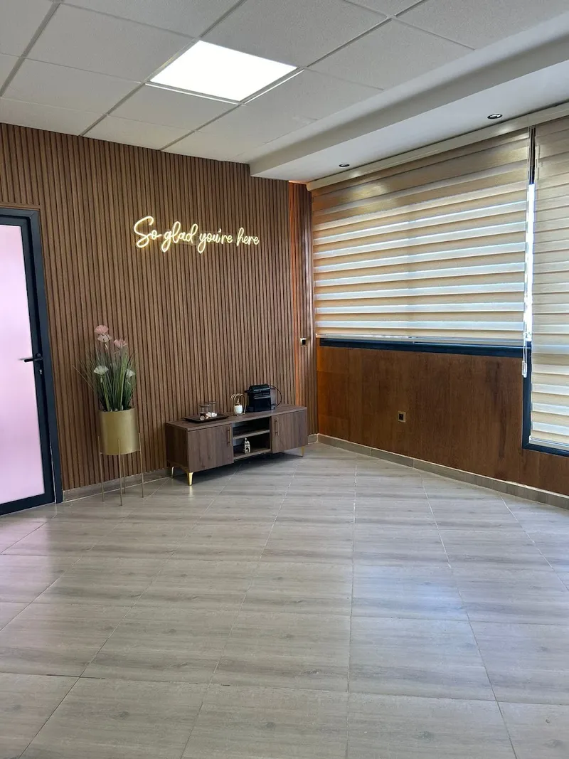 صورة 1 من Madame L'artiste Salon de Beauté
