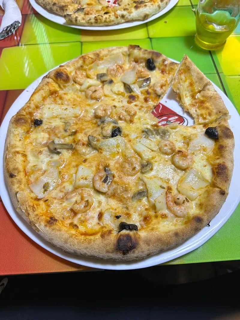 صورة 4 من Pizzeria Mahdi