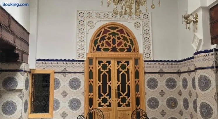 صورة 4 من Traditional riad with modern comfort 6/8 per in the heart of the medina.