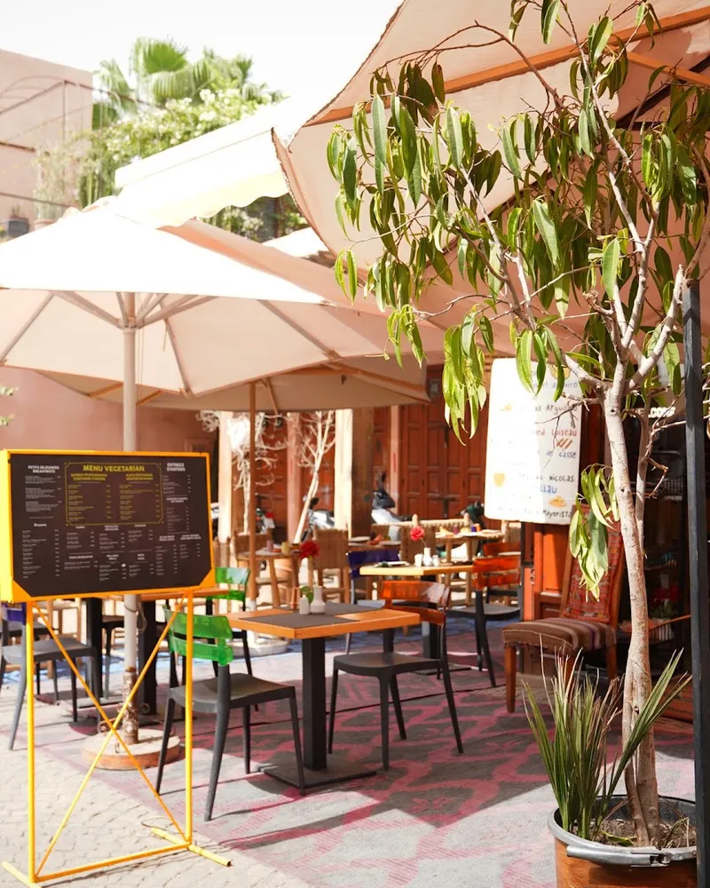 Simple Restaurant photo 1