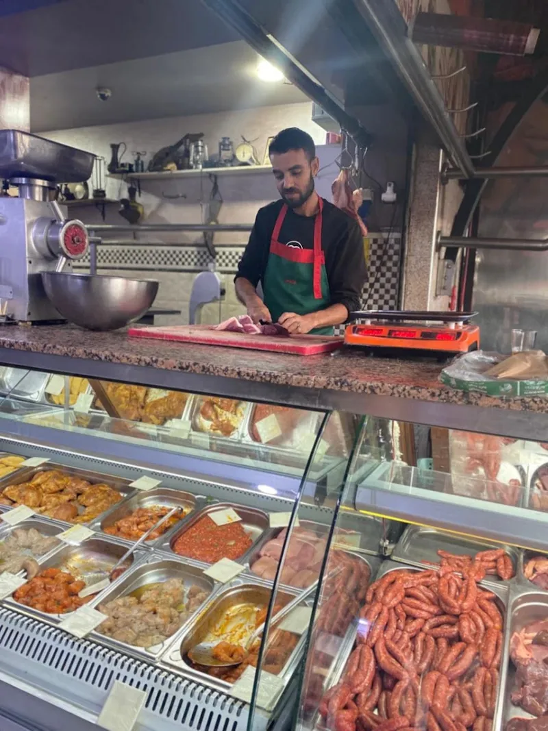 صورة 1 من فطائر و ماكولات شعبية