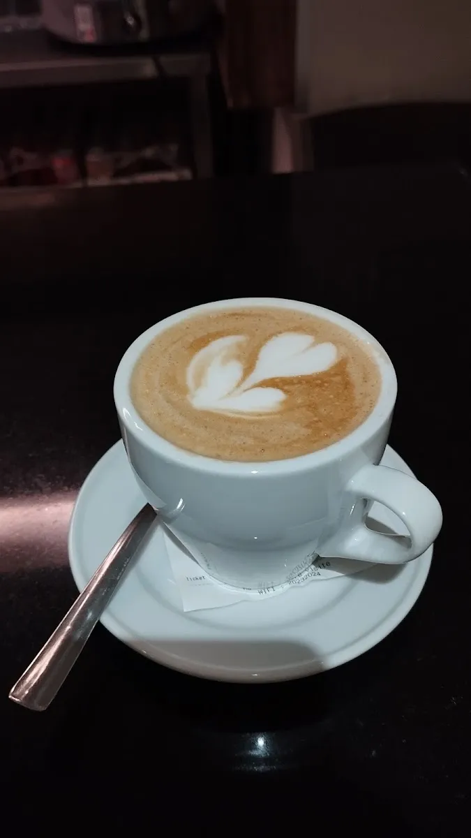 صورة 3 من Café Victoria Palace