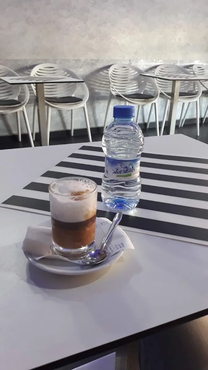 صورة 3 من Savana Cafe