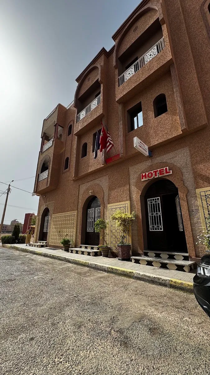 Hotel Café Restaurant Assaka photo 2