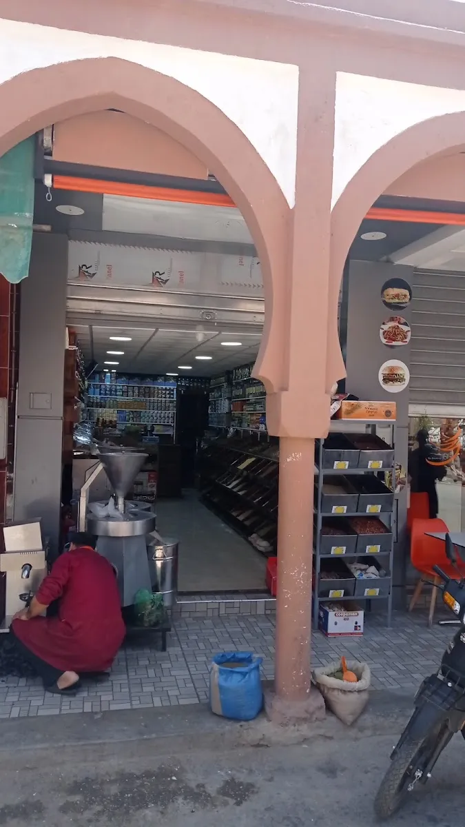 صورة 1 من Bra huile ( Bab Laâouina )