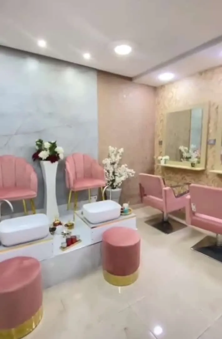 Photo 2 de AQVA SALON SPA
