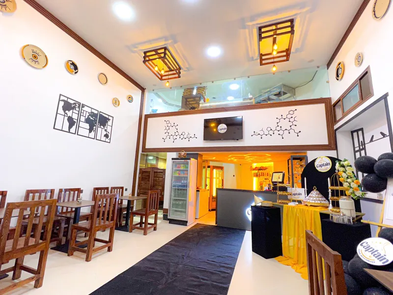 Captain Restaurant photo 1