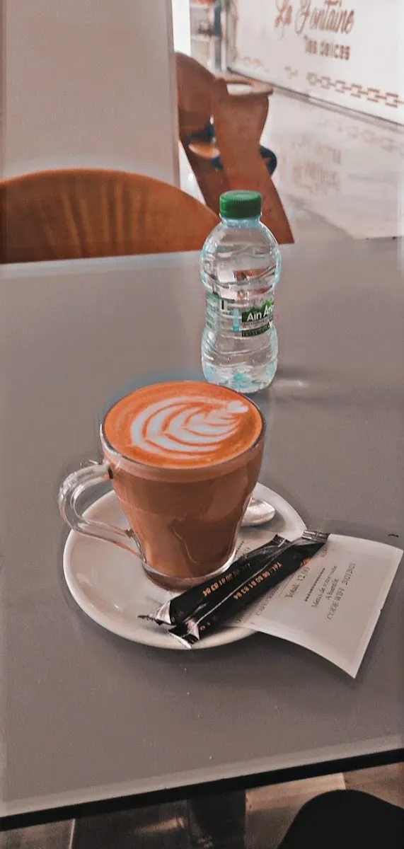 LA SHOP CAFE RESTAURANT photo 3