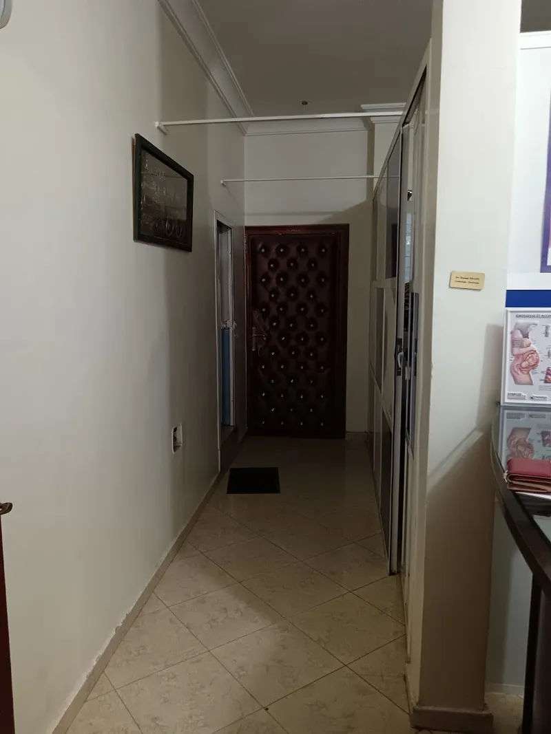 Dr AKHSAY Rachid gynécologue obstétricien et senologue BENIMELLAL طبيب امراض النساء والتوليد وامراض الثدي الدكتور اخساي رشيد photo 4