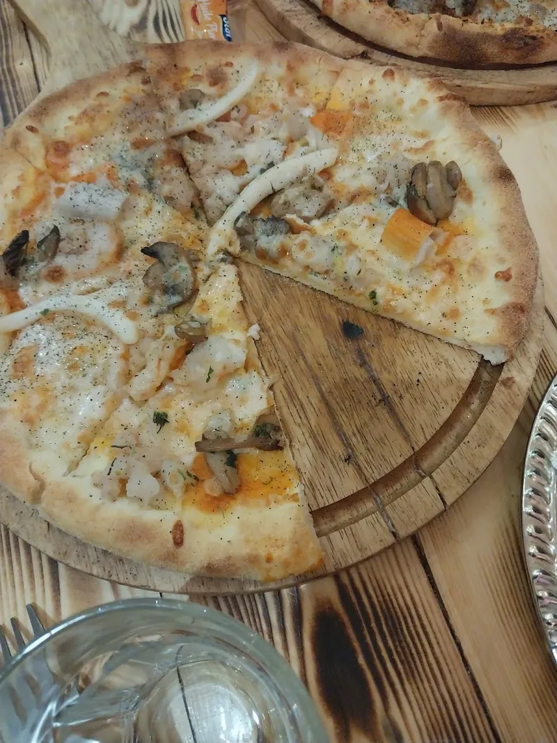 Photo 3 de Amirat Cham Restaurant